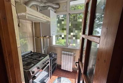 Apartament cu 2 camere decomandat, etajul 1/4, zona Nicolina - 5