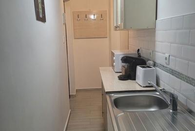 Garsonieră decomandată în Central - 8