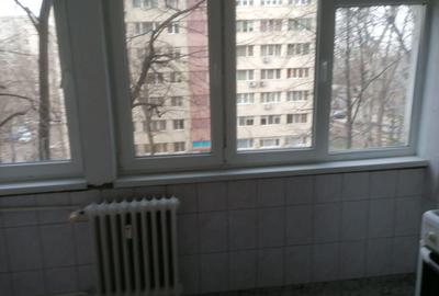Apartament cu 3 camere semidecomandat în Titan - 5