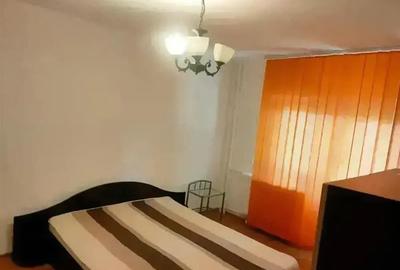 Apartament 1 camera Sagului etaj 1 - 4