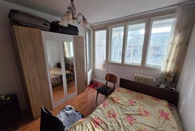 Apartament cu 3 camere semidecomandat în 1 Decembrie 1918 - 13