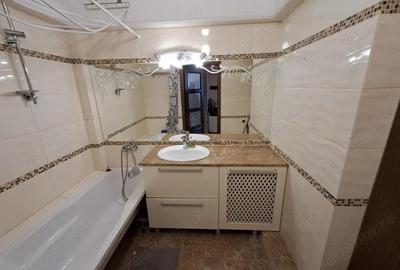 Apartament cu 2 camere decomandat în Drumul Taberei