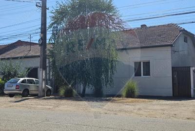 Casă cu 2 camere cu Teren 719 Mp în Central - 11