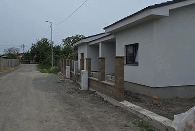 Casă cu Teren 250 Mp în Moșnița Veche - 1