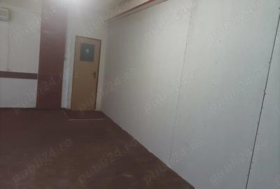 Spațiu comercial, de 120 mp, în Central - 3
