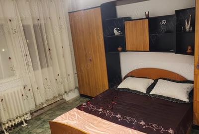 Inchiriez apartament 3 camere. Disponibil de la 1 Decembrie. - 1