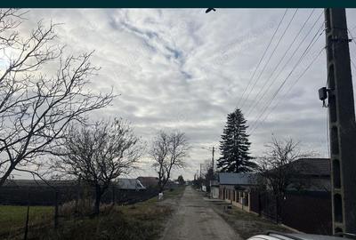 Vand casa de locuit cu teren 860 m - 3