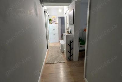 Apartament cu 3 camere decomandat în Turnișor - 2