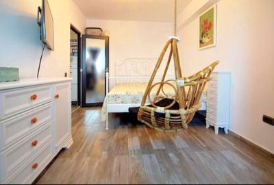 Apartament cu 2 camere decomandat, mobilat în Tancodrom - 3