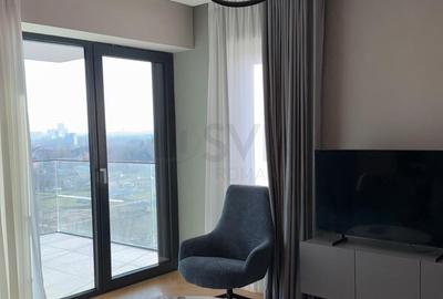 Apartament cu 4 camere semidecomandat, mobilat în Pipera