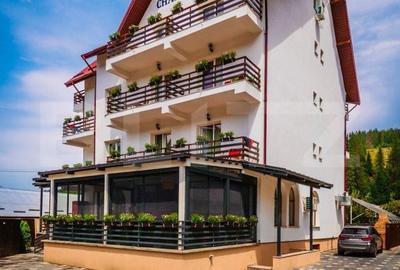 Spațiu comercial, de 1,000 mp, în Central - 11