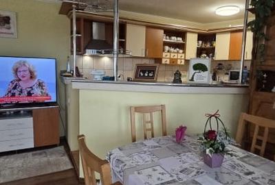 Casa spatioasa cu piscina, crama si teren generos - zona Aurel Vlaicu - 2