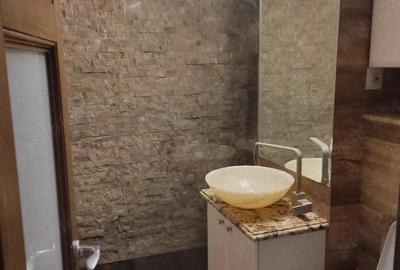 Apartament cu 2 camere decomandat în Zamfirescu