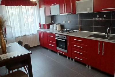 Apartament cu 3 camere în Central - 1