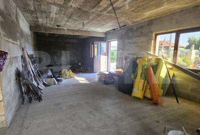 Casă cu 5 camere cu Teren 523 Mp în Slobozia - 9