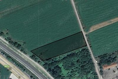 Teren de 15400 mp, în Zăvoi - 3