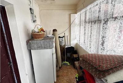 Casă cu 2 camere cu Teren 1000 Mp în Central - 4