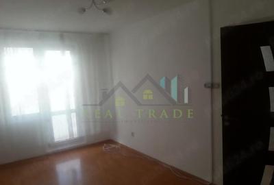 Garsoniera decomandata zona Astra - 2