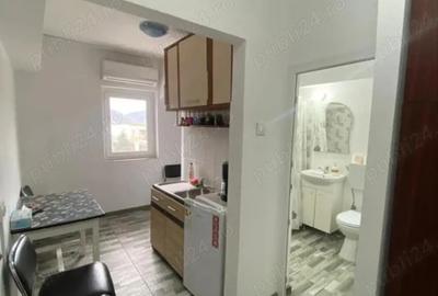 Garsonieră decomandată în Central - 4