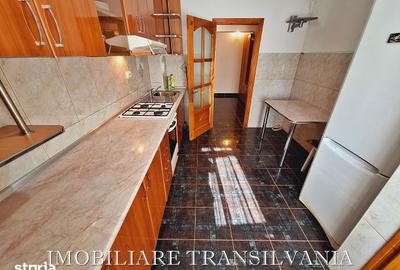 Apartament cu 3 camere decomandat în Central - 3