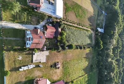 Casă cu 6 camere cu Teren 6355 Mp în Râu Bărbat - 1