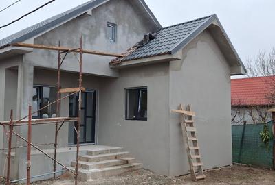 Vindem casa in Navodari - 1