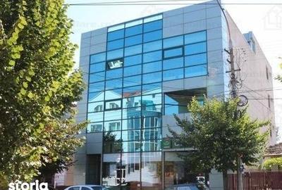 Spațiu comercial, de 220 mp, în Central