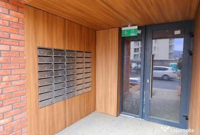 Apartament cu 2 camere semidecomandat în Florești