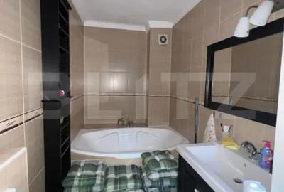 Spațiu comercial, de 220 mp, în George Enescu - 1