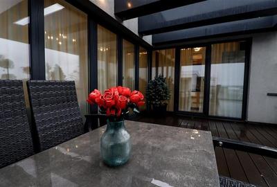 Penthouse Qualis Tractorul Brasov,terasa panoramica,3 balcoane,ales echipat - 1
