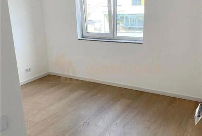 Apartament cu 3 camere în Independenței - 2