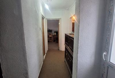 Apartament cu 3 camere decomandat în Ferentari - 3