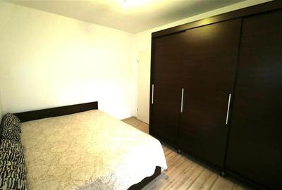 Apartament 3 camere , centrala proprie , zona Dacia - 7