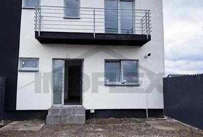 Casă cu 4 camere cu Teren 258 Mp în Tărlungeni - 1
