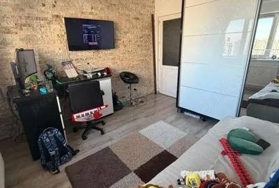 Apartament cu 2 camere semidecomandat în Craiovița Nouă - 2