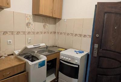 Garsonieră decomandată în Central - 2