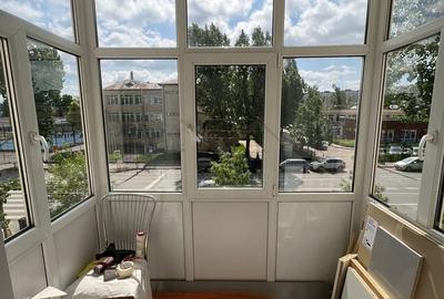 Apartament cu 3 camere semidecomandat în Podu Roș - 4