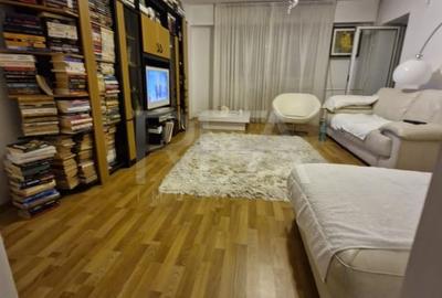 Apartament cu 3 camere decomandat, mobilat în Calea Călărașilor