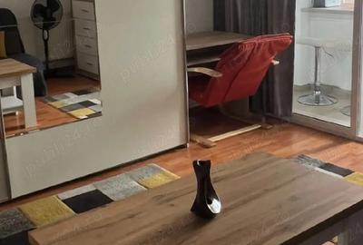 Garsonieră decomandată în Tractorul - 7