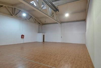 De inchiriat showroom cu vanzare + parcare mare - 2