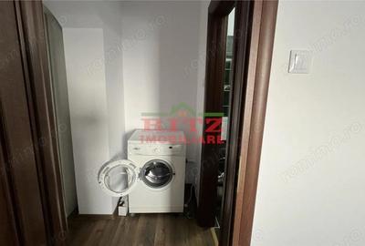 Apartament cu 3 camere decomandat în - 11