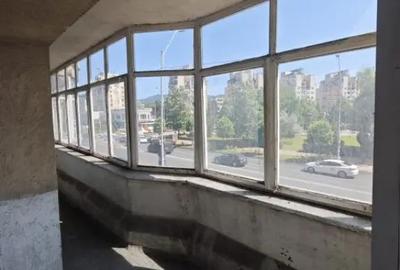 Apartament cu 3 camere semidecomandat în Central - 6
