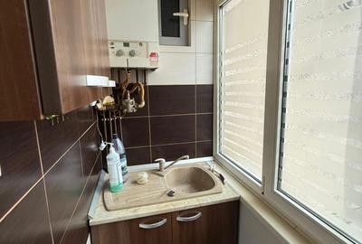 Apartament cu 3 camere decomandat în Exterior Vest - 7