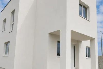 Casă cu 5 camere cu Teren 613 Mp în Malu Mare - 3