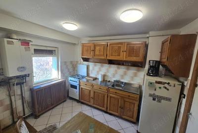 Apartament cu 3 camere semidecomandat în Micro 16 - 15