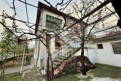 Casa individuala cu 2 fronturi stradale, teren 480mp, zona Crisan - 1