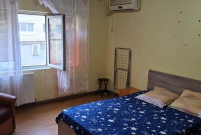 Garsonieră decomandată în Central - 1