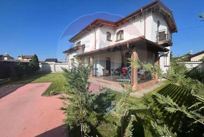 Casă cu 4 camere cu Teren 328 Mp în Golești - 12