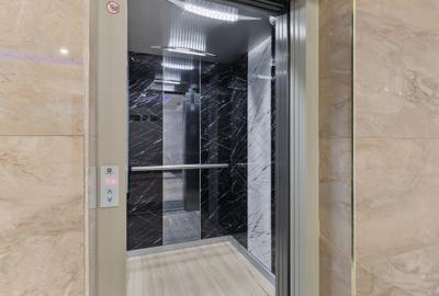 Apartament cu 2 camere decomandat în Tractorul - 14