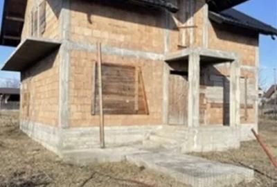 Casa / Vila Zona Tisauti - 1